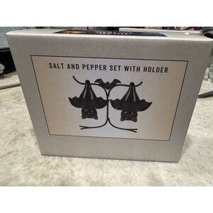 Cracker Barrel Halloween 3 Pc Set Hanging Bats Salt & Pepper Shaker Hanging Bat
